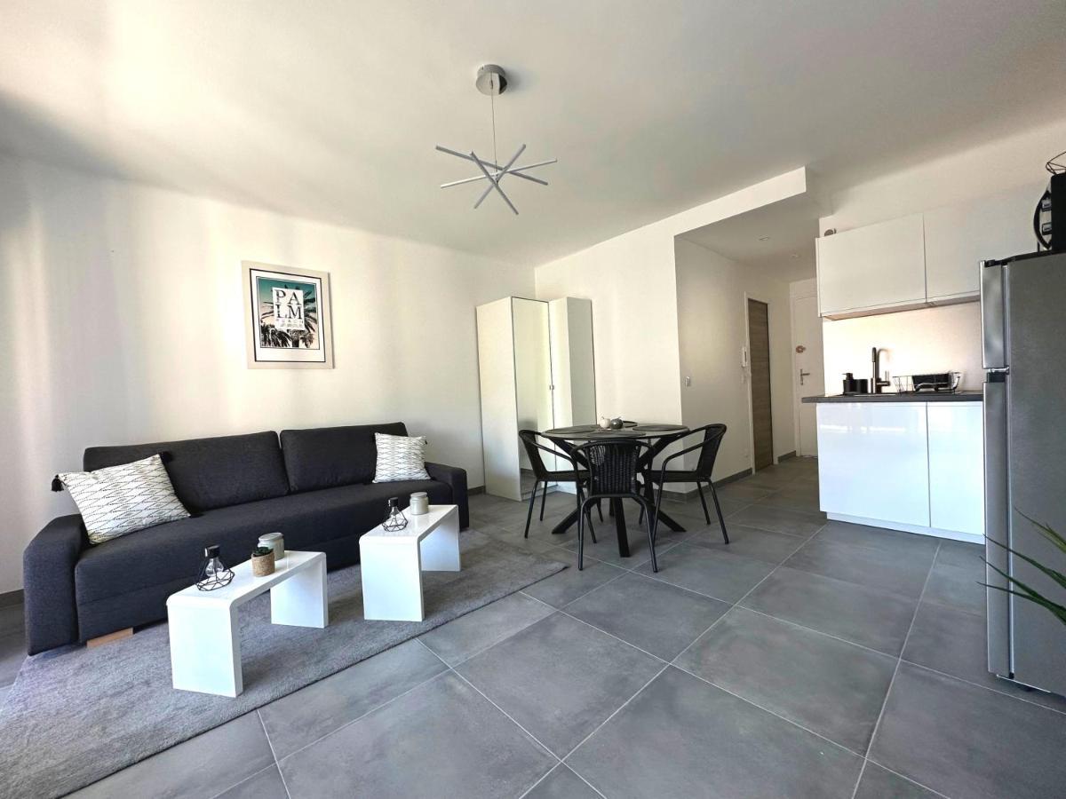 Cosy Vautrin, Ensoleille A 100m De La Mer Appartement